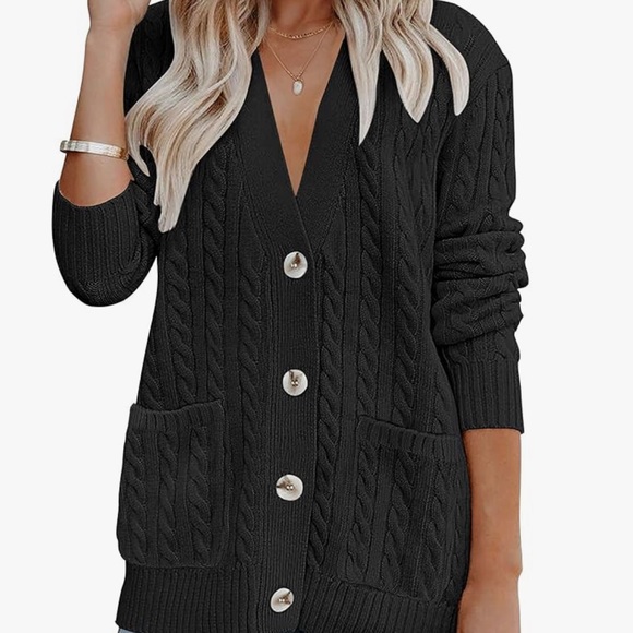 BLACK CARDIGAN NWOT - Picture 2 of 9